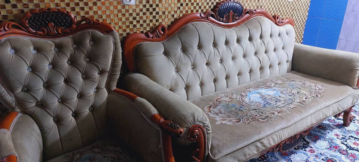 تخم زان تركي عشر مقاعد سعرة ٦٠٠ بغداد الشعب ***********
