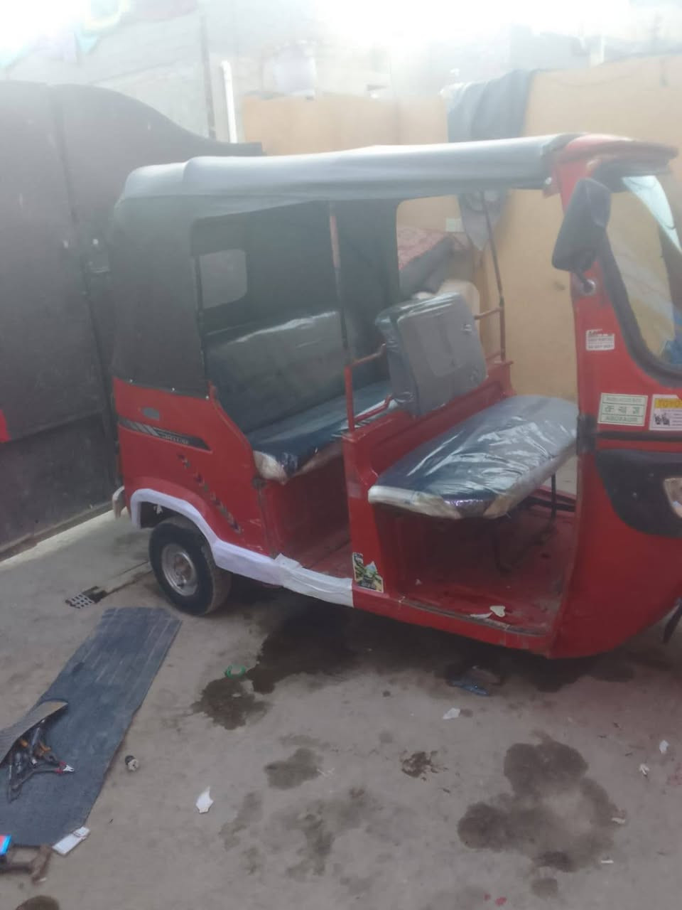 سلام عليكم تكتك للبيع ١٩ كامله كبل للشارع لاضربه ولاصبغ تكتك احله من صور كامله مكينه نعمه اوراق ٧مدينه الصدر سعر ٢٨٠٠وبيه مجال ***********
