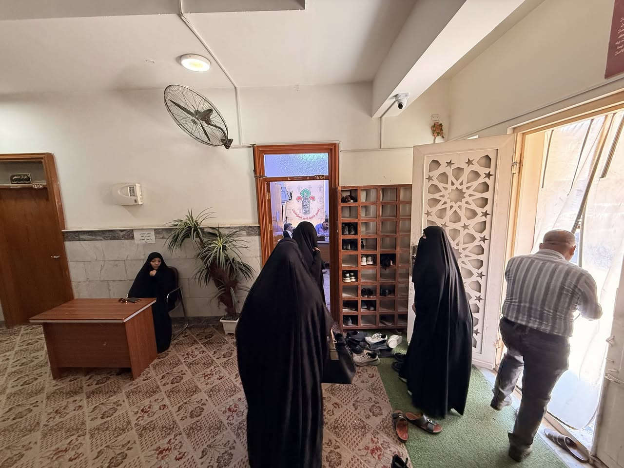 عودةٌ ميمومةٌ إلى رحابِ العِلمِ والمعرفةِ.. عامُكم نجاحٌ وتفوّقٌ!"

مع بدء العام الدراسي الجديد توافد الأهالي للتسجيل في مركزنا.

#فرع_شارع_المدينة

للتسجيل والاستفسار المراسلة على الرقم⬇️⬇️

***********
