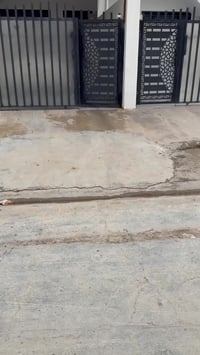 بيت للبيع • حي بدر • ١٠٠م