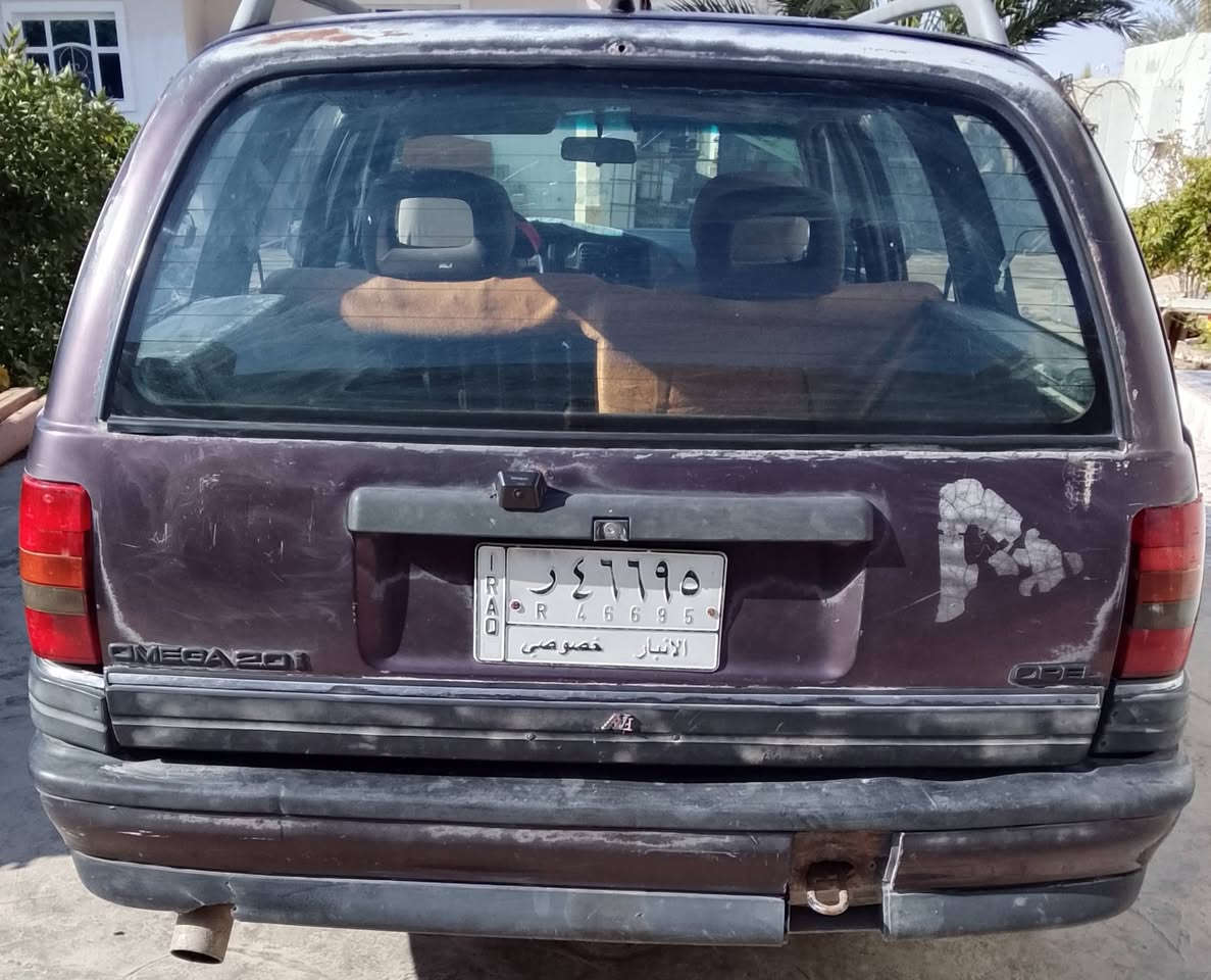 السلام عليكم
اوبل استيشن للبيع 
رقم انبار موديل 91
كير عادي محرك تمام 
مكان رمادي سعر 19
رقم الهاتف ***********
