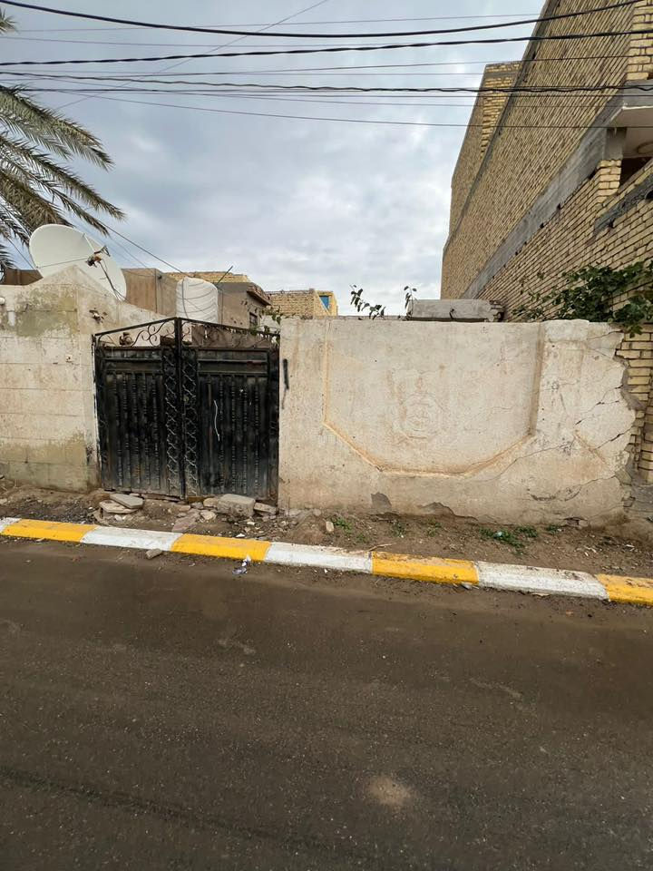 عقار للبيع منطقة عذيب ابو شفلااات مجاور بيت النأب غسان كطافة السعيدي مساحة 150 يعتبر قطعه البيت حاليا بيه مأجر 
***********
