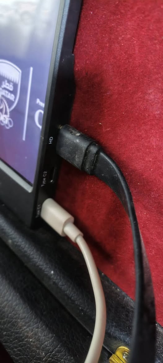 السلام عليكم شاشة مونيتر حجم 15.6
منفذ اج دي تشتغل من خلال تايب سي او باور بنيك او من خلال منفذ الستلايت مثل ما موضح بالفيديو صورة زلال للبيع بغداد حسينيه 60 الف


**إذا كنت صاحب هذا الإعلان وتريد حذفه لأي سبب، رجاءا أرسل رسالة إلى الدعم الفني**