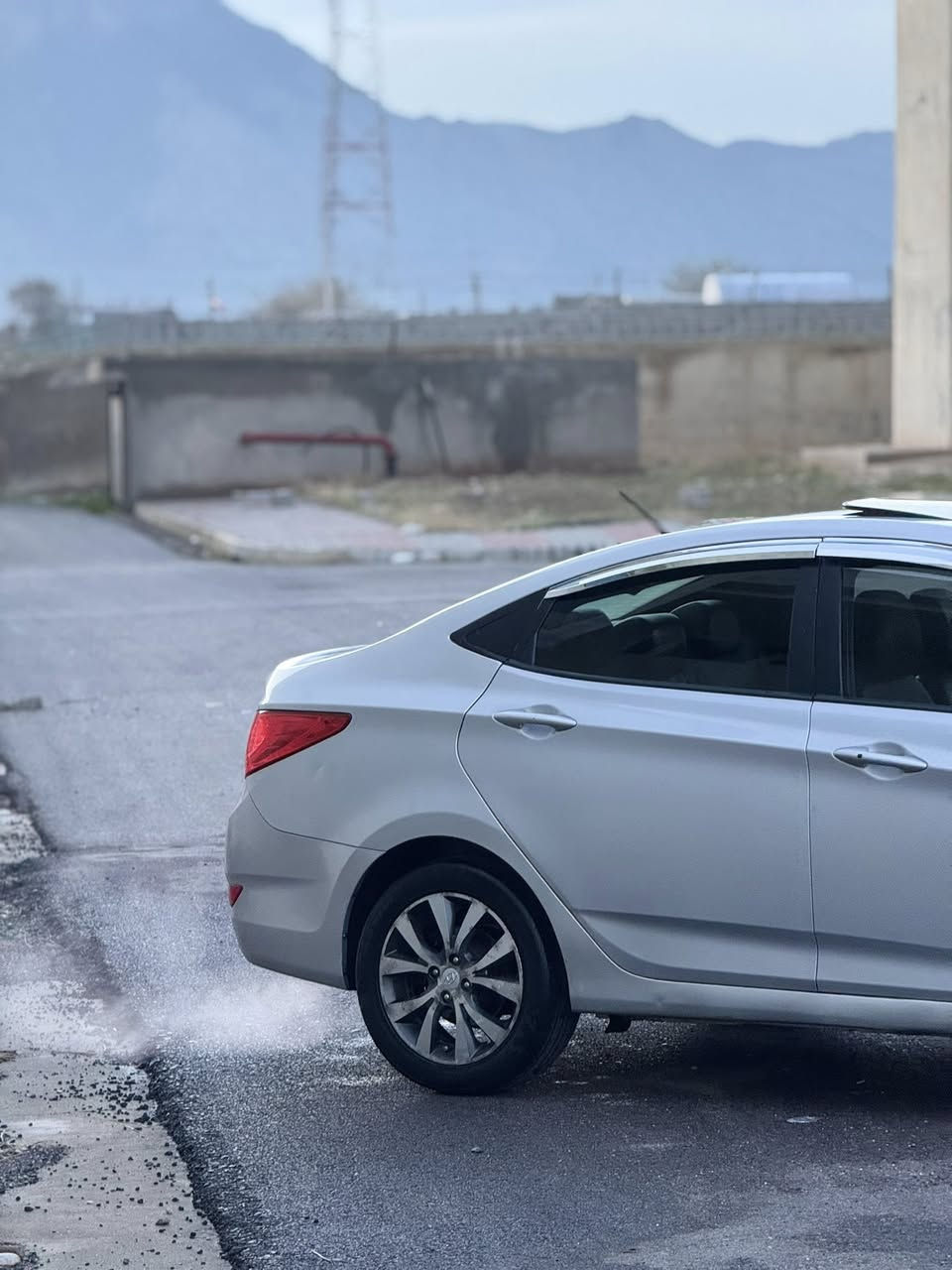 ( بةناو خوداى گةورةو ميهرةبان )
هؤندا ( Accent ) بؤ فروشتن براوة براوة براوة 

موديل ( ٢٠١٣ ) فول فول 

مواسةفات فول فول 

جلد و هيتةر 

سلايد ✅

‏ Eco ✅

بەسمە بيلاد ✅

سوكان هيتةر ✅

سوكان ڤؤليوم ✅

تراكشن ✅

ئاوينه ئيشارةت ✅

ئةوينة شةفت ✅

سةيارةكة بيزارة لة مواسةفاتى خؤى فول ✅

سةيارةكة بي شوخت و چاله شوختى بجوكيشى نية

٢٥٠ مةسروفى تيدانيه سةيارةكة 

سفر سفرة ماشالله سةيارةكة گيرو مةكينة بةشةرتى ١٠٠فيتةر سةيارةكة سةيارةى مالة سةيارةى مةحرةز نية

پيش و پشتى كةپسه سةيارةكة بي دةحمو ليدراوة

سةيارةكة بي حةيب و حارة لةسةر بيمنةتى دةيفروشم

نرخى ( ٥٩گةلاو مةجاليكى برايانه ✅

ژم . ***********✅

شوين رانية دةوروبةرى ✅

ادمينى ❤️🌹
