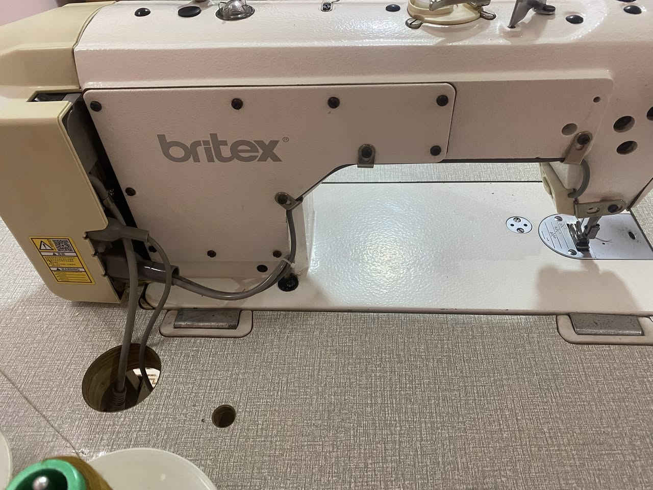 مكينة خياطة britex
قطع خيط
زيادة وانخفاض سرعة
كاتم 
نضيف مابي اي عيب شغال
مكان كركوك يوجد توصيل جميع محافظات العراق
السعر 310
للاستفسار ***********
