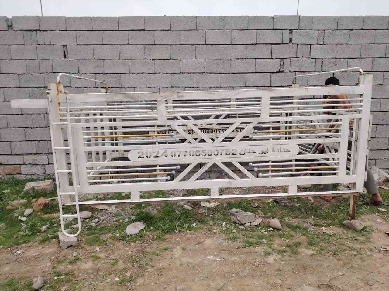 اسلام عليكم ورحمة الله وبركاته محجل للبيع فصال درجه اولى مال كية بعيرة سعر 450 رقم ***********
