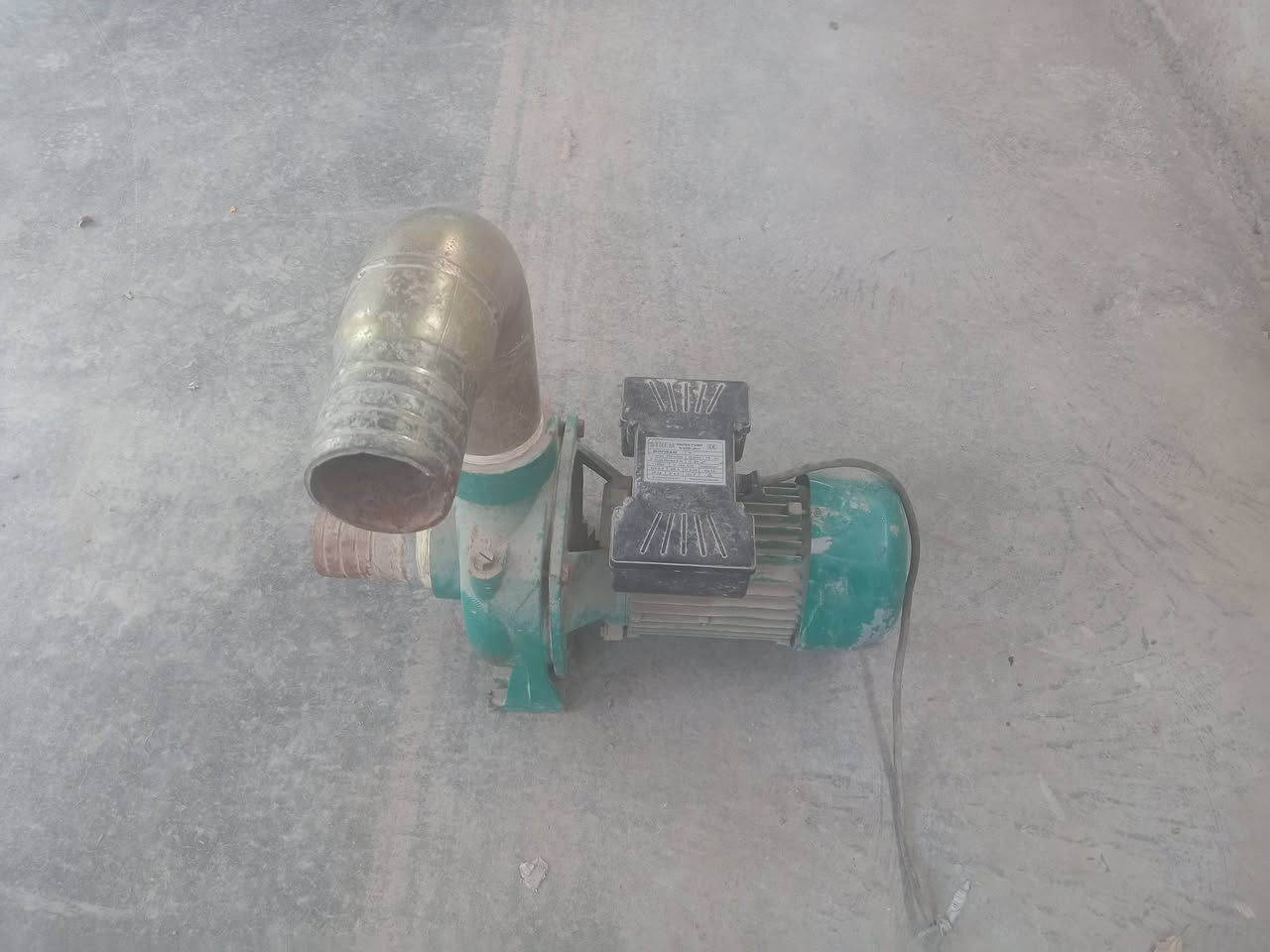 ماطور للبيع ابو ٣ ما مستخدم شهر واحد للاتصال *********** المكان بغداد عويريج السعر 200وبي مجال الماطور والله جديد أخذته
