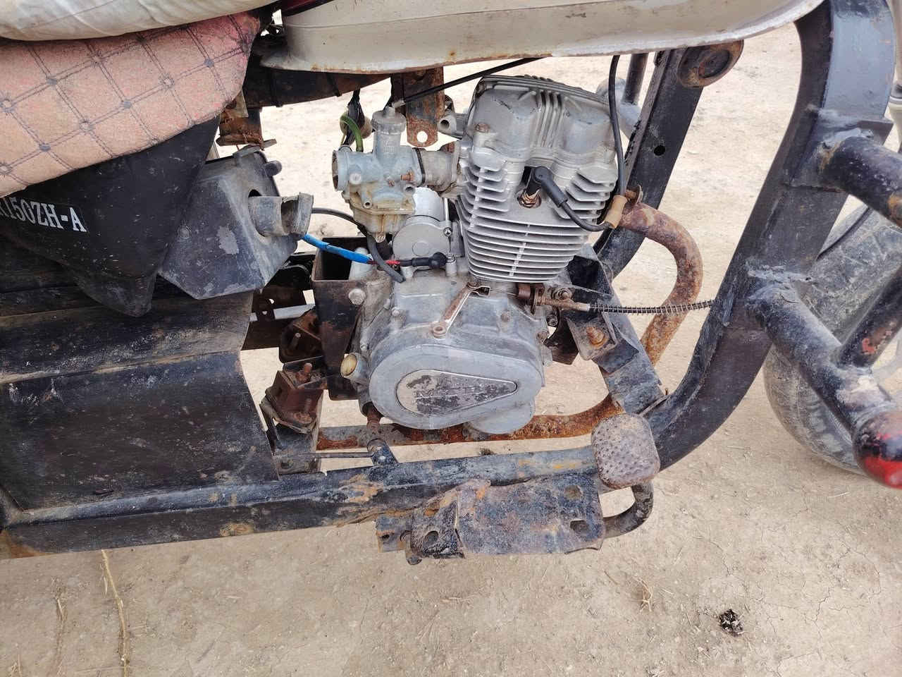 السلام عليكم التوته للبيع امتيار مكان ستوته بابل حمزه الغربي منطقه العوادل ما متواجد  سعر 550 وبيها مجال هذا رقمي***********
