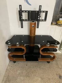 ميز بلازما • نضيف جدا • ويا استاند