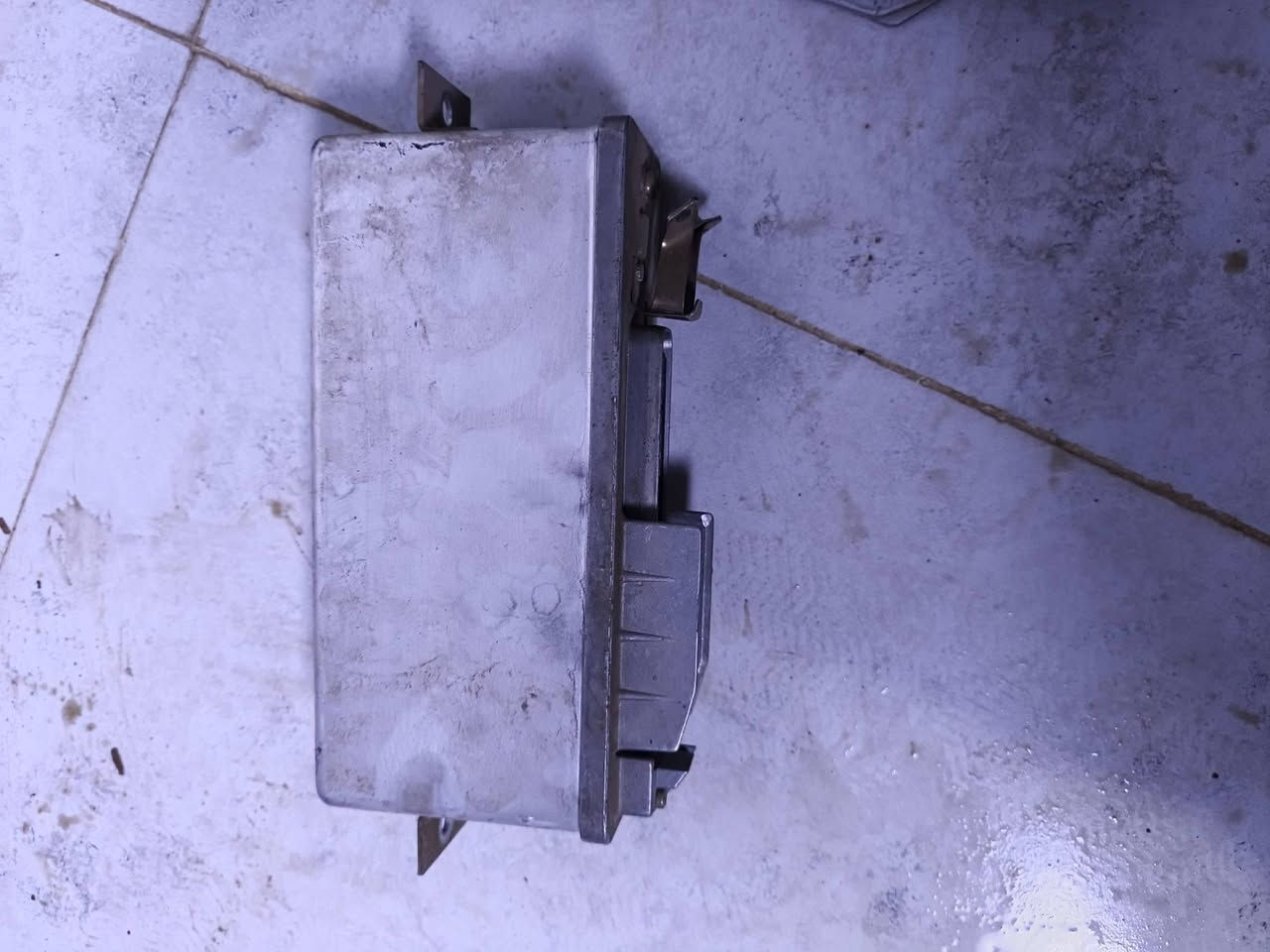 عقل مكينه 535 
وعقل كير 
العنوان موصل جانب الايمن ***********
