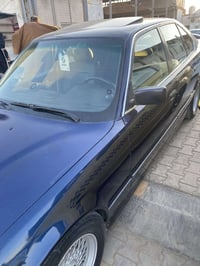 بي إم 525i • ١٩٩٠ • كير عادي جديد