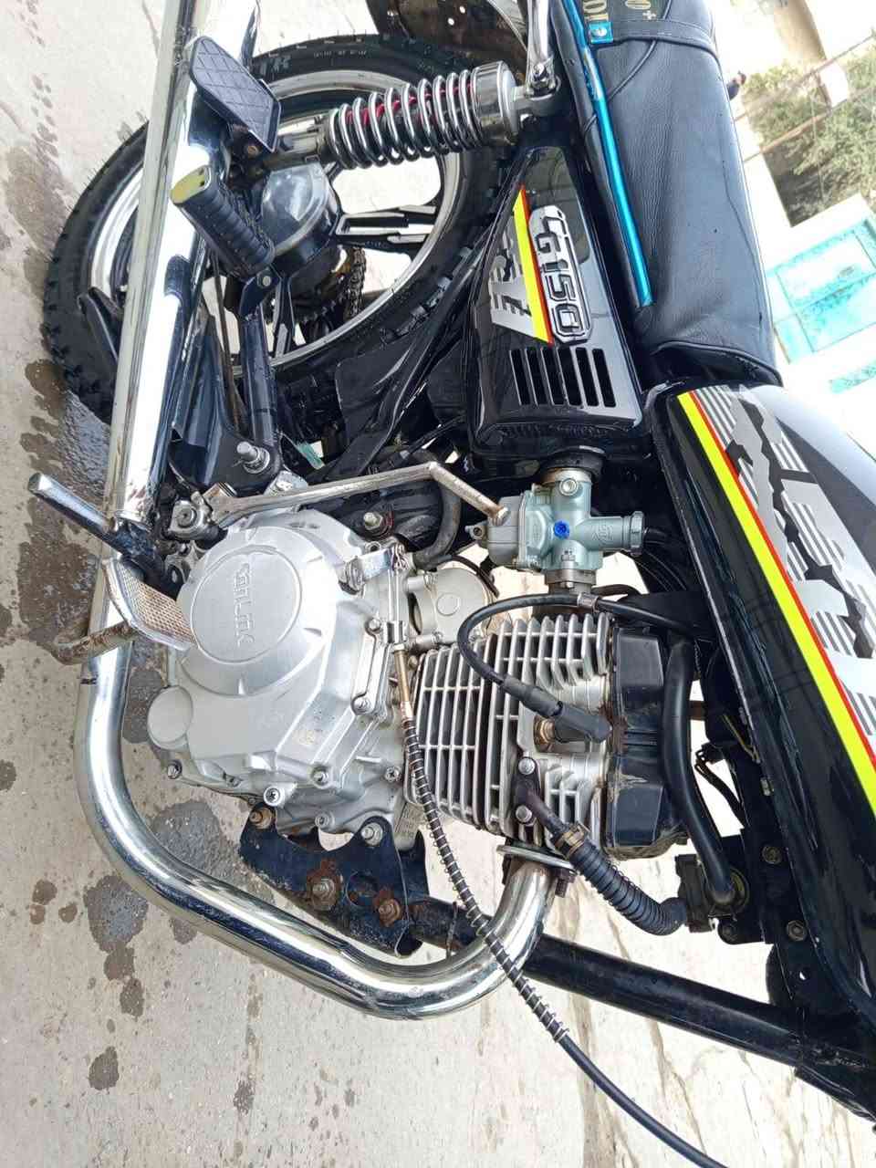 السلام عليكم شباب ايراني نضيفه موديل 22 محرك نضيفه الدراجه بيه نواقص قليله كولش مكاني دوره السعر 450 الف وبيه مجال لطيبين
الرقم ***********
