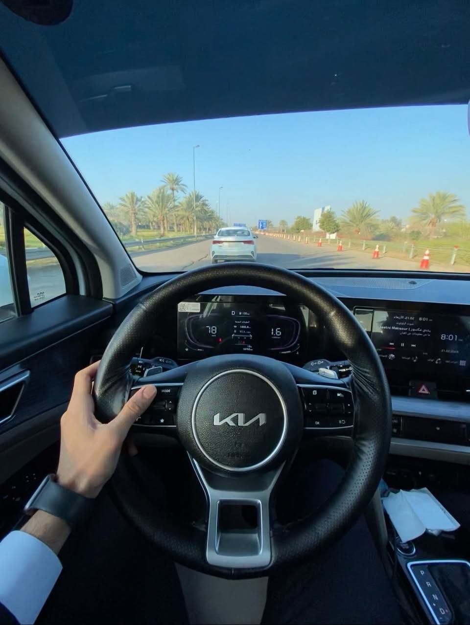 🚗 للبيع: كيا سبورتج 2023 – وارد خليجي كفاله عامه
📍 مكان السيارة: بغداد – الغزالية 
📞 للتواصل. *********** 
📊 المسافة المقطوعة: 56 كم
🛠️ المحرك: 4 سلندر 2000cc

⚙️ المواصفات:
• فول مواصفات عدا فتحة السقف
• بصمة تشغيل + تشغيل عن بعد
• مقاعد أمامية كهرباء مع تدفئة
• شحن تايب C + شحن وايرلس
• شاشة كبيرة
• كاميرا خلفية
• حساسات أمامية وخلفية
• تبريد قطعتين
• درايف مود – أوتو هولد – نظام منحدرات
• هاند بريك بصمة
• مرايا كهربائي
• ⁠جنطه كهرباء
• ⁠نقاط عمياء
السعر 21.300$

