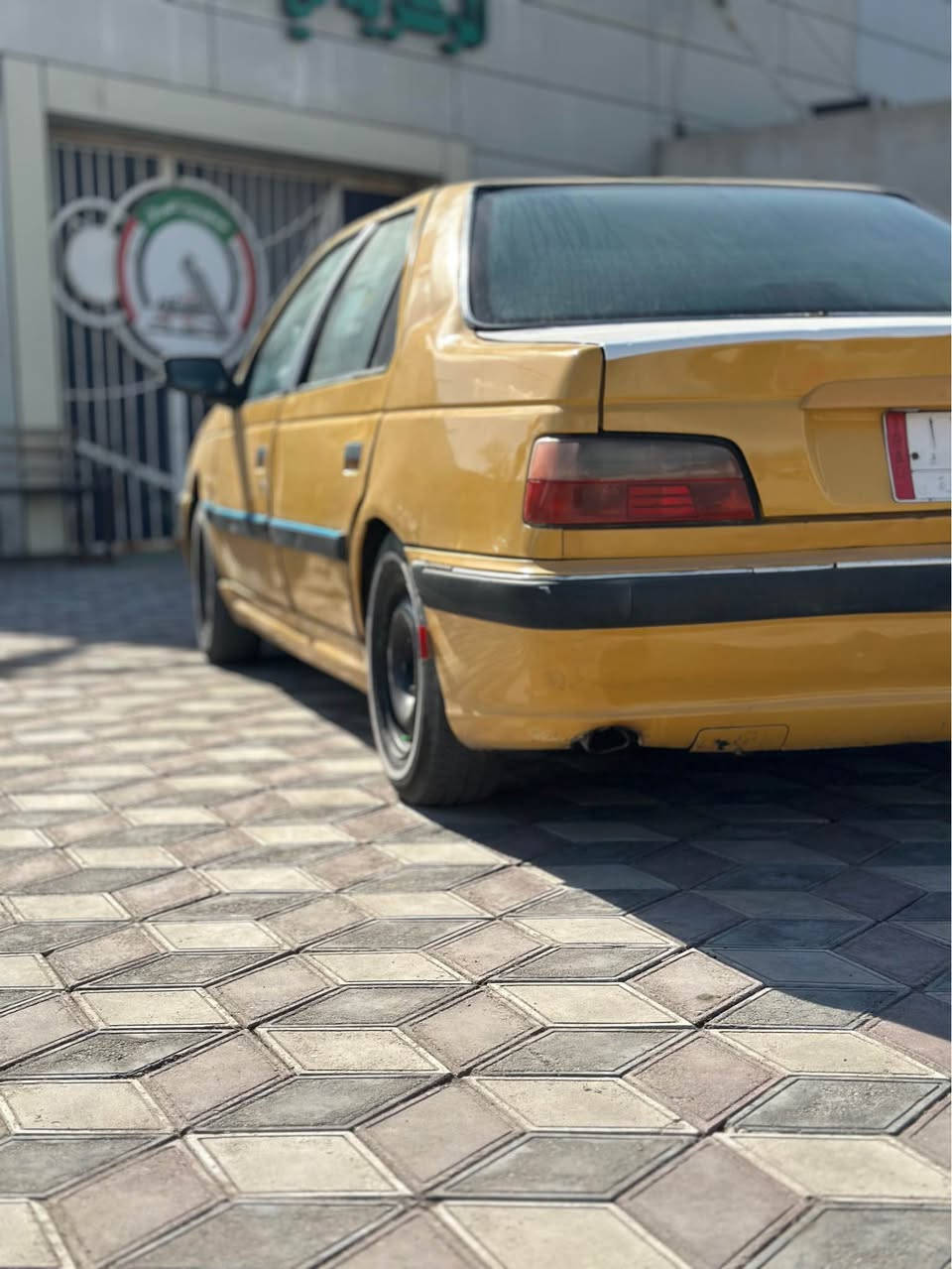 بيجو بارص مديل 2015سياره جاهزه من كلشي مصفره هيئه وغرامات تحويل ثاني يوم العنوان البصره سعره 29وبيه مجال بسيط *********** البصرة, العراق
