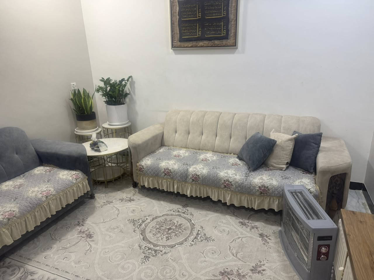 غراض للبيع العنوان الإعلام حي الشباب الاتصال على هذا الرقم ***********
