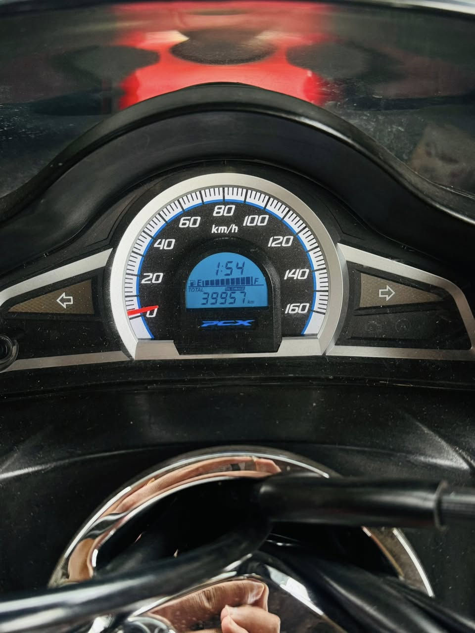 سلام عليكم
Pcxجيل ثاني 150
دراجه مكفوله كفاله عامل 
حساس ازدحام
ستان كهرباء 
دراجه ماشيه 39
***********
