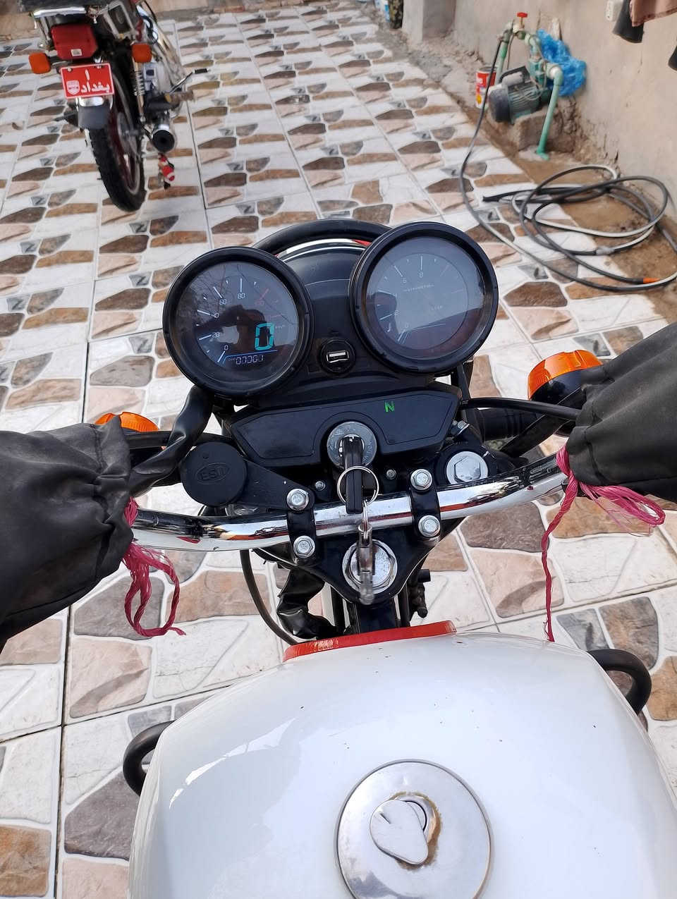 سلام عليكم ديوان 2024كله شغال مكفول اخر نضافه واحد ع واحد مكان دلي عباس ***********
