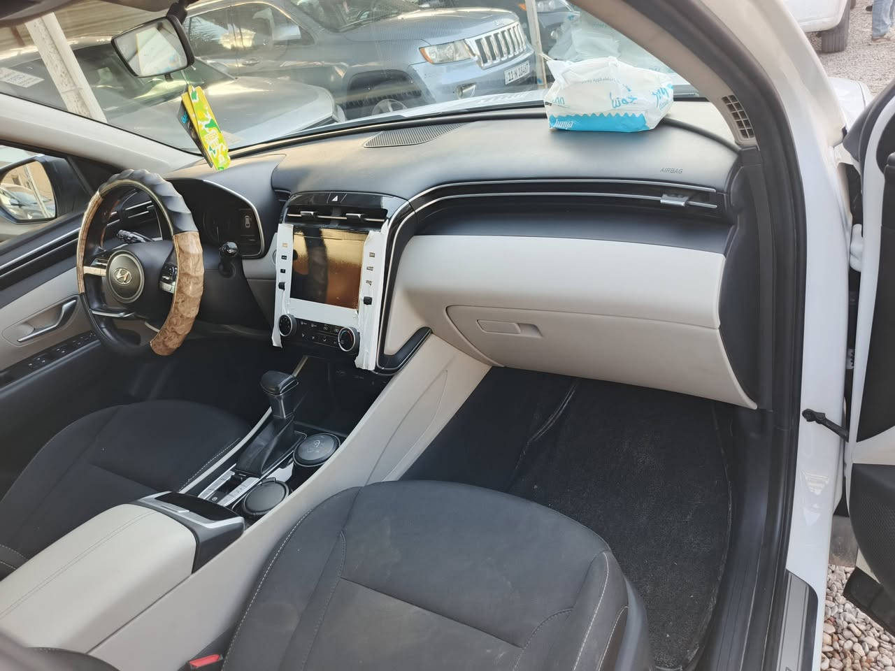 سلام عليكم توسان ٢٠٢٢وارد خليجي مكفولة من صبغ بيهة بارد سونار موجود بل منشور سيارة فول عد الفتحة السعر ١٧٧وبية مجال الرقم ***********مكان ديالى جديدة الشط
