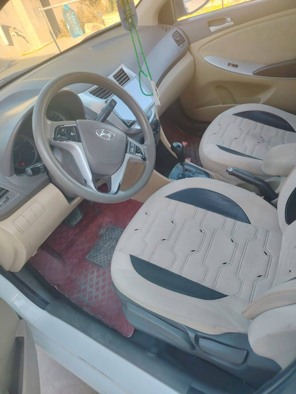 اكسنت موديل 2014 خليجي مكفول من الصبغ والتبديل عدا مكانين بارد سونار مرفق بالمنشور
رقم سليمانية جديد شرط التحويل 
السعر 100 بي مجال 
عنوان كركوك
*********** كركوك, العراق
