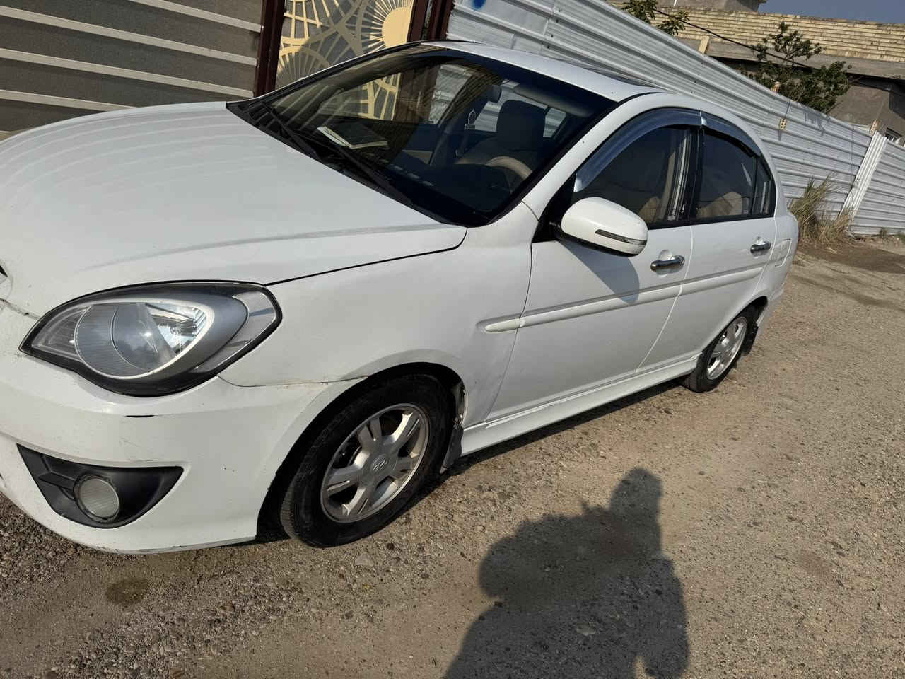 السلام عليكم اكسنت 2011خليجي رقم بغداد سنوية بأسمي 
سلايت روؤف حساسات خلفية شاشة تبريد سيارة جاهزة فقط المحرك نفخ بسيط السعر 83$وبيها مجال العنون بغداد حي الجهاد. رقم***********
