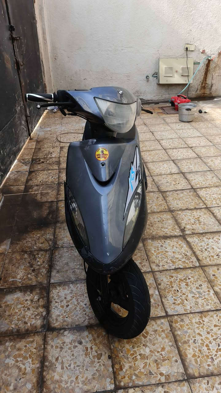 للبيع دراجه ماكس عدله مبدل ولفات دراجه العنوان البصره ياسين خريبط *********** السعر 575 بيه مجال البصرة, العراق
