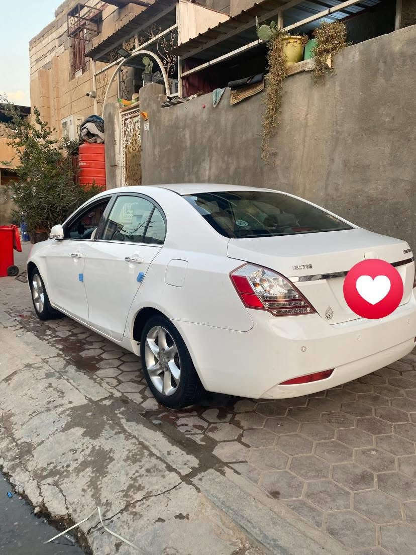 السلام عليكم سياره جيلي ام كراند c7موديل 2013البيع
كير مكينه كفاله 

تبريد ثلج 🥶

طخم تايرات جدد 

سياره بسمي رقم بصره دولي 

سعر70 بيه مجال الشراي فقط 

مكان بصره الكزيزه 

رقم الهاتف:***********
