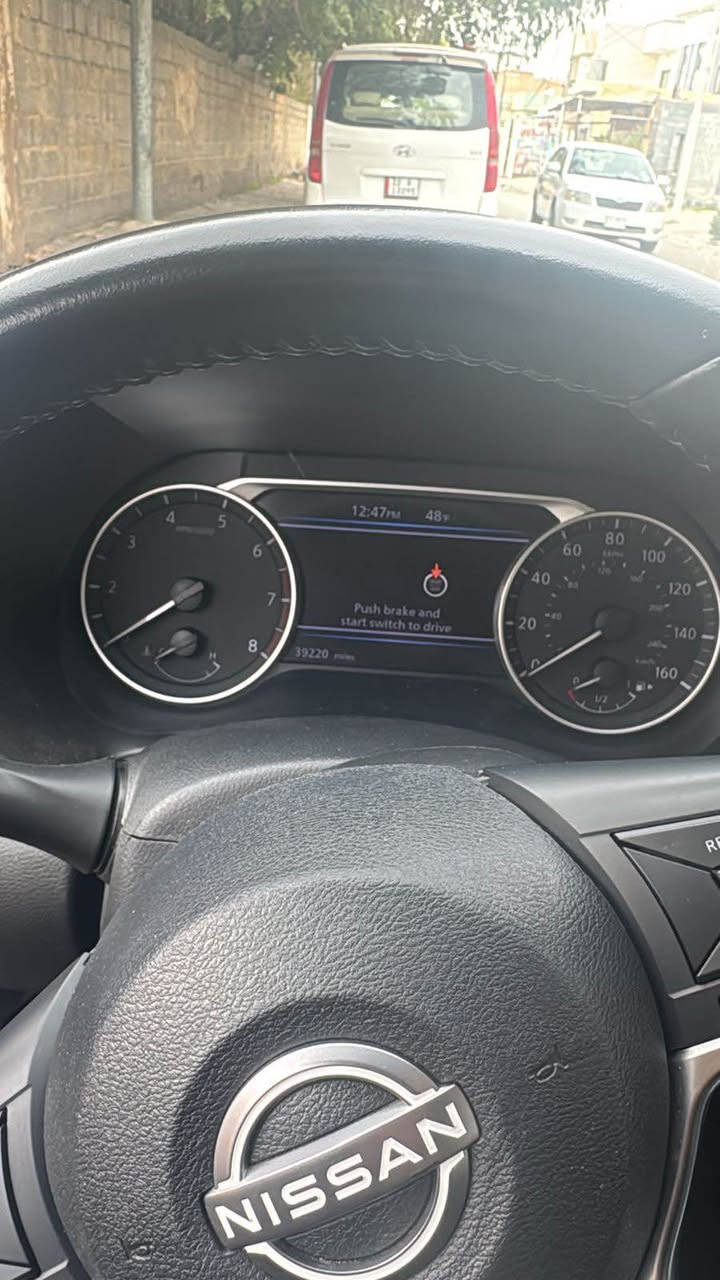 نيسان سنترا موديل 2023 رقم كاتي مدة ترقيم ٦٠ يوم sv بدون اي مصرف مال بيت بيه فقط قطعة بونيد مواصفات بصمة وشاشة واكو بيه مجال الشراي يخابر الرقم 
*********** كركوك, العراق
