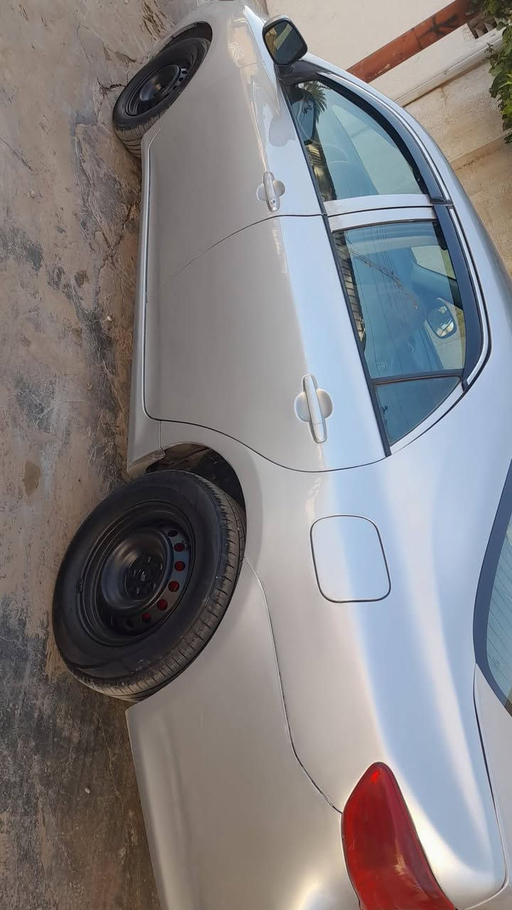 السلام عليكم كورولا موديل 10 سياره نظيفه مصبوغ حزام بدون دواخل جير ومحرك بشرط مكان السياره سامراء رقم الاستفسار  ***********🩶
