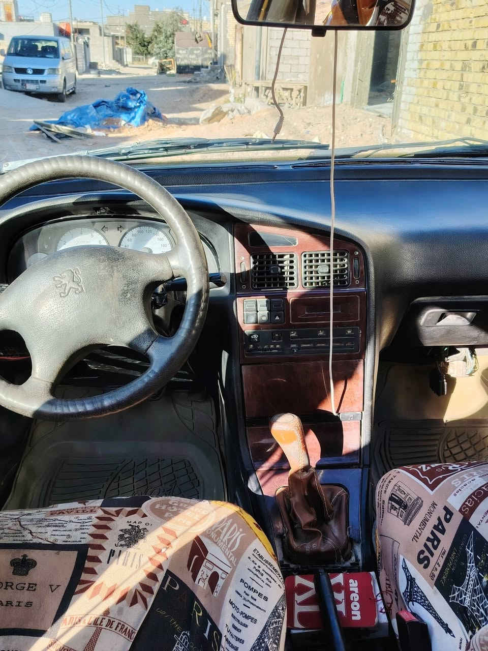 سلام عليكم سياره بيجو مديل 12 بسمي رقم بغداد دولي السياره بيها بدايت خيط بخار السياره عوزها ترتيبات المكان نجف الاستفسار *********** السعر 28وبيها مجال الطيبين
