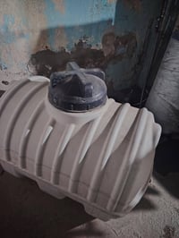 تانكي ماء جديد جدآ السعر 60 الف بي مجال قليل العنوان الحسينيه رقم 0771...