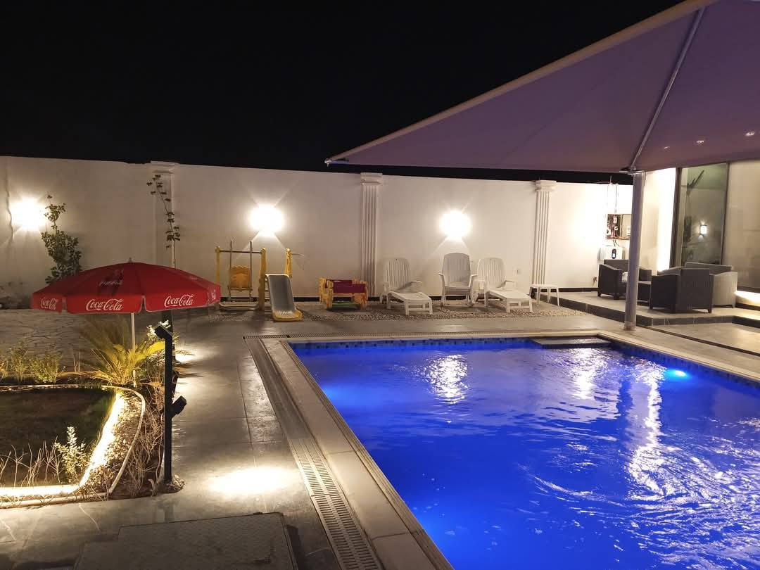 بسعر مناسب متوفر حجز طيلة ايام الاسبوع المزرعة موثقة بتطبيق اجرلي للحجز ***********📞
