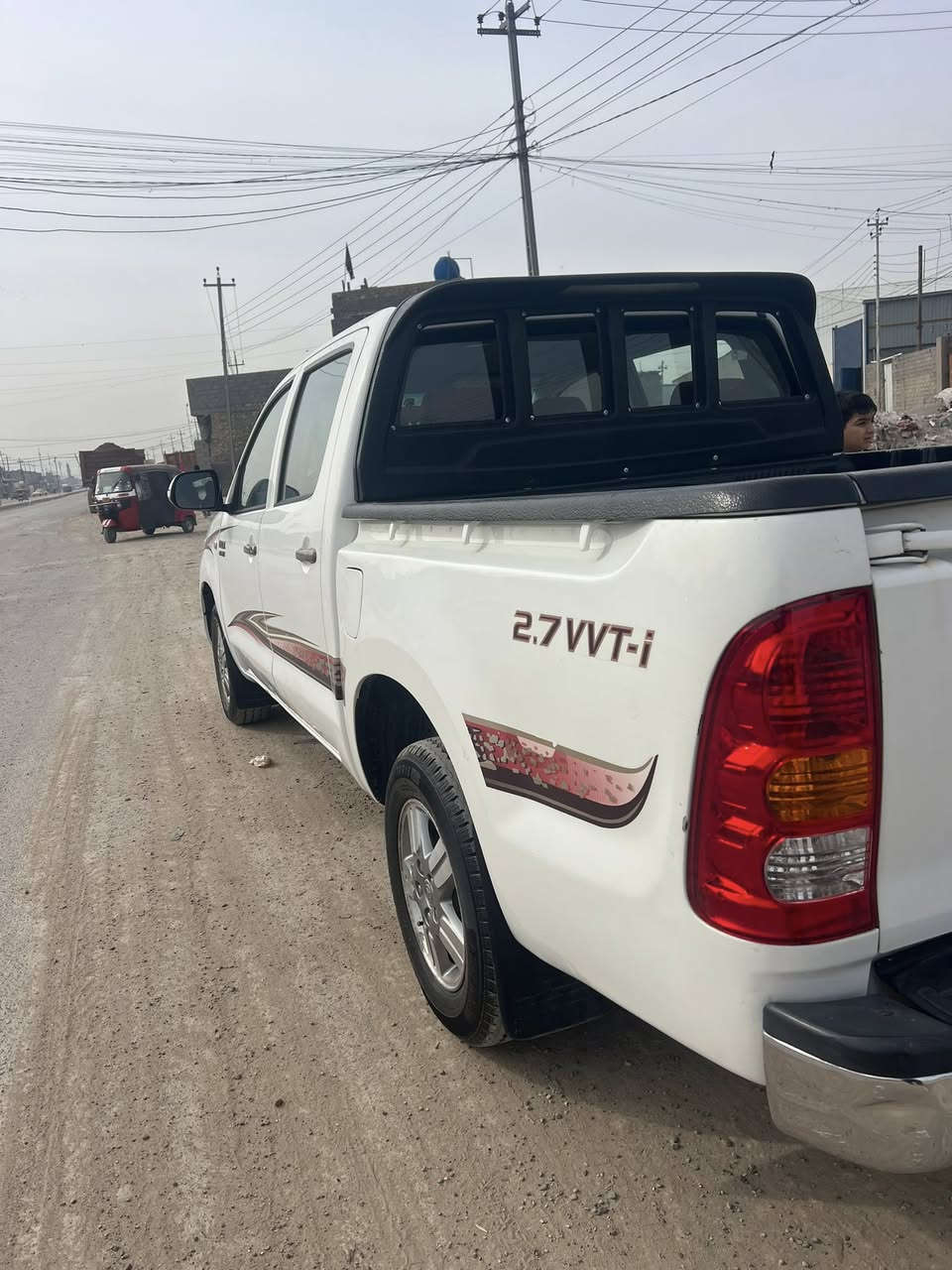 بيكم هيلوكس للبيع موديل 2009مكفوله عدا صبغ في البدي السعر 150رقم ***********
