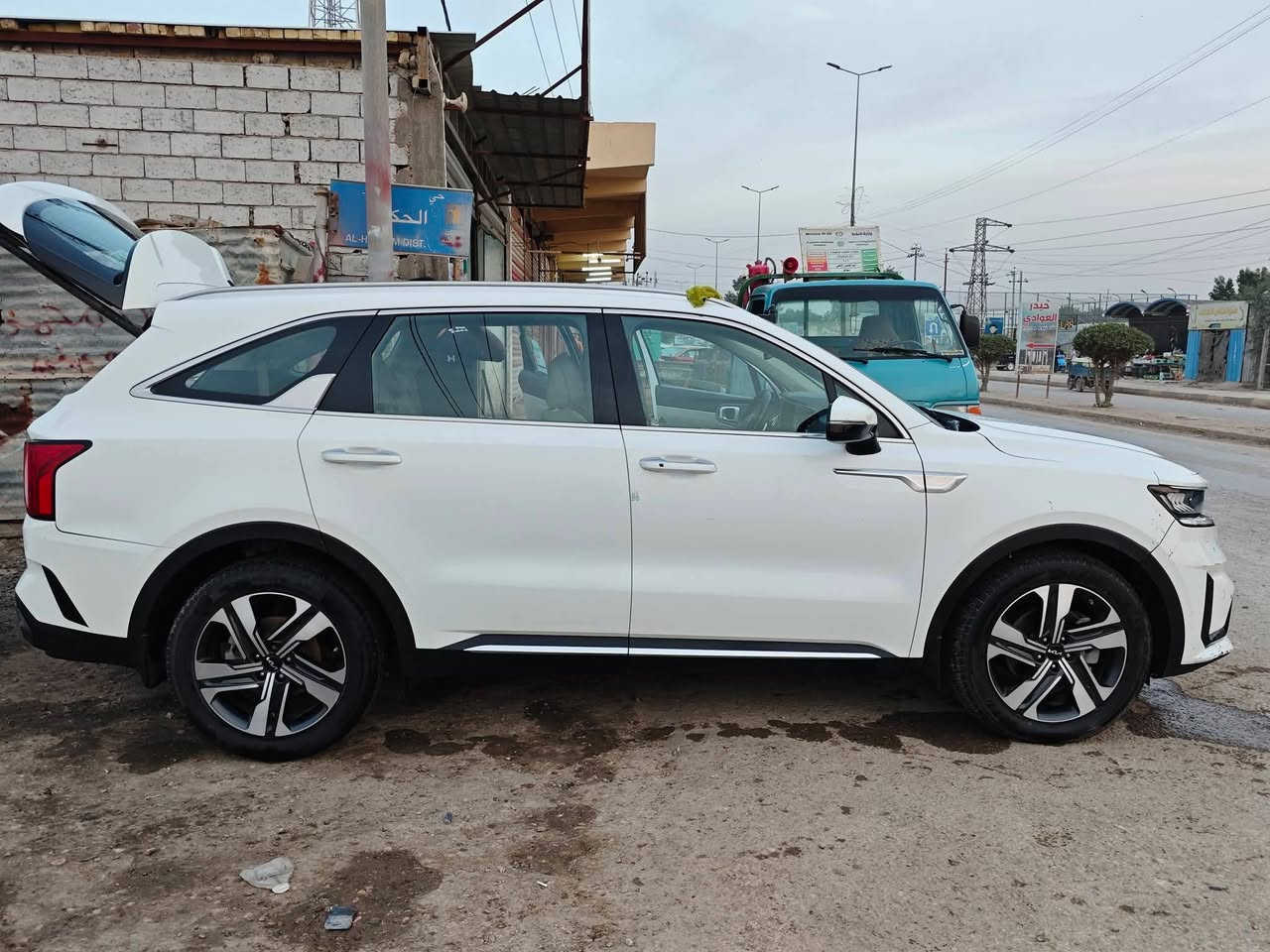 سورينتو2022
رقم بغداد 
كراسي كهرباء
7راكب
3قطع تبريد
6سلندر 
3.5cc
الضرر 
حالوب+بارد كلش بسيط جاملغ امامي
***********
مكاني ديوانية
235سعرها
