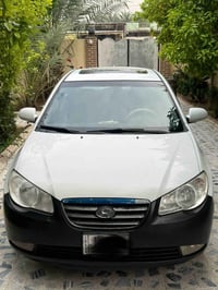 صديقتي عدها سيارة النترا مقدس موديل 2009 مصبوغة عام مكفولة من ايي ضربة...