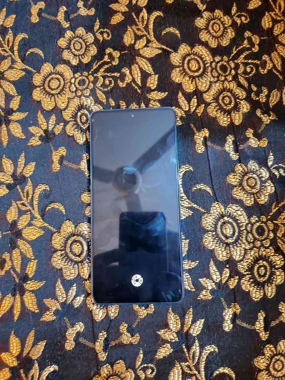 تكنو كامون 20 برايمر 5G
التخزين 16-512
ببجي 90 فريم 
معالج دايمنسيتي فول بالالعاب 
ظهر جلد تصميم انيق 
جهاز غني عن التعريف ويا كارتونته بدون ملحقات 
العنوان ديوانيه المركز 

السعر. 250 

***********
