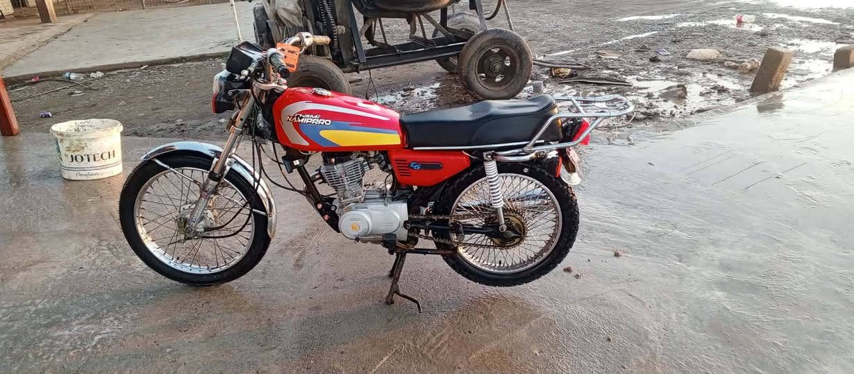 السلام عليكم  ماطور البيع نامه موديل 18مكينه شرط نطيك تاكل الكاع مكينه مبدل بستم ففط واير منيه كاله شغله السعر خاص  او عل رقم *********** يرهم مراوس
