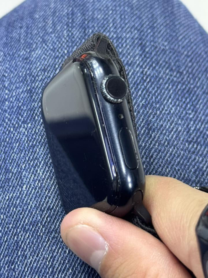 Apple Watch S9
سيريس ٩ 

سعر ٢٧٥٠٠٠ الف

باتري ٩٥٪؜

بي شخط قليل ب شاشه

بس ويا واير شحن بلادي وكالة

مكان اربيل 

ماكو توصيل بس اربيل

***********
