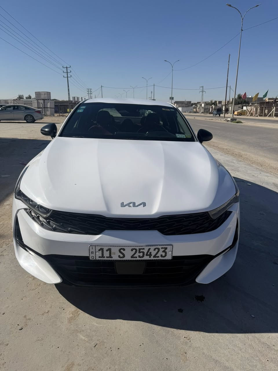 السلام عليكم
كي فايف جيتي لاين موديل ٢٠٢٣ 
حره رقم بغداد تحويل مباشر 
ماشيه ٥٢ ميل  فول مواصفات. عده الفتحه 
دخل احمر جلد. 
تحكم ستيرن 
5 انضمه قياده 
كرسي كهرباء 
تشغيل عن بعد 
رادار امامي 
قياده ذاتيه 
دخول ذكي 
بعد بيها هواي مواصفات 
مكينه ١٦٠٠ تيربو 
صور الحادث موجوده بالمنشور 
السعر ١٦٥ بيها مجال لشراي. 
مكاني ديوانيه عفك 
***********
