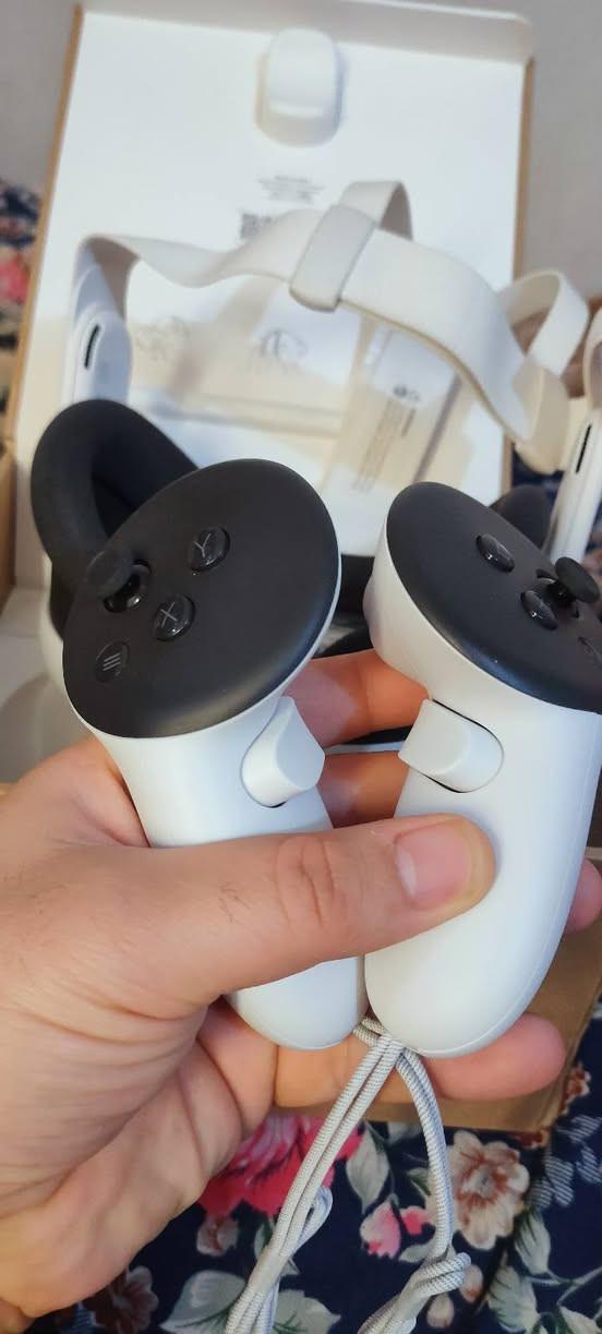 Quest 3 128g 
 بعدها كلش جديدة

سعرها 500قفل

مكاني ميسان واكو توصيل


**إذا كنت صاحب هذا الإعلان وتريد حذفه لأي سبب، رجاءا أرسل رسالة إلى الدعم الفني**