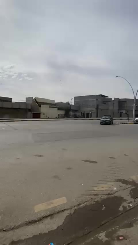 السلام عليكم دار للأيجار في منطقه الزنجيلي قرب مدرسه
سعد بن ابي وقاص

المساحة 170 متر

3 غرف وهول كبير كما موضح بالفيديو للاستفسار على الخاص

*********** واتساب فقط
