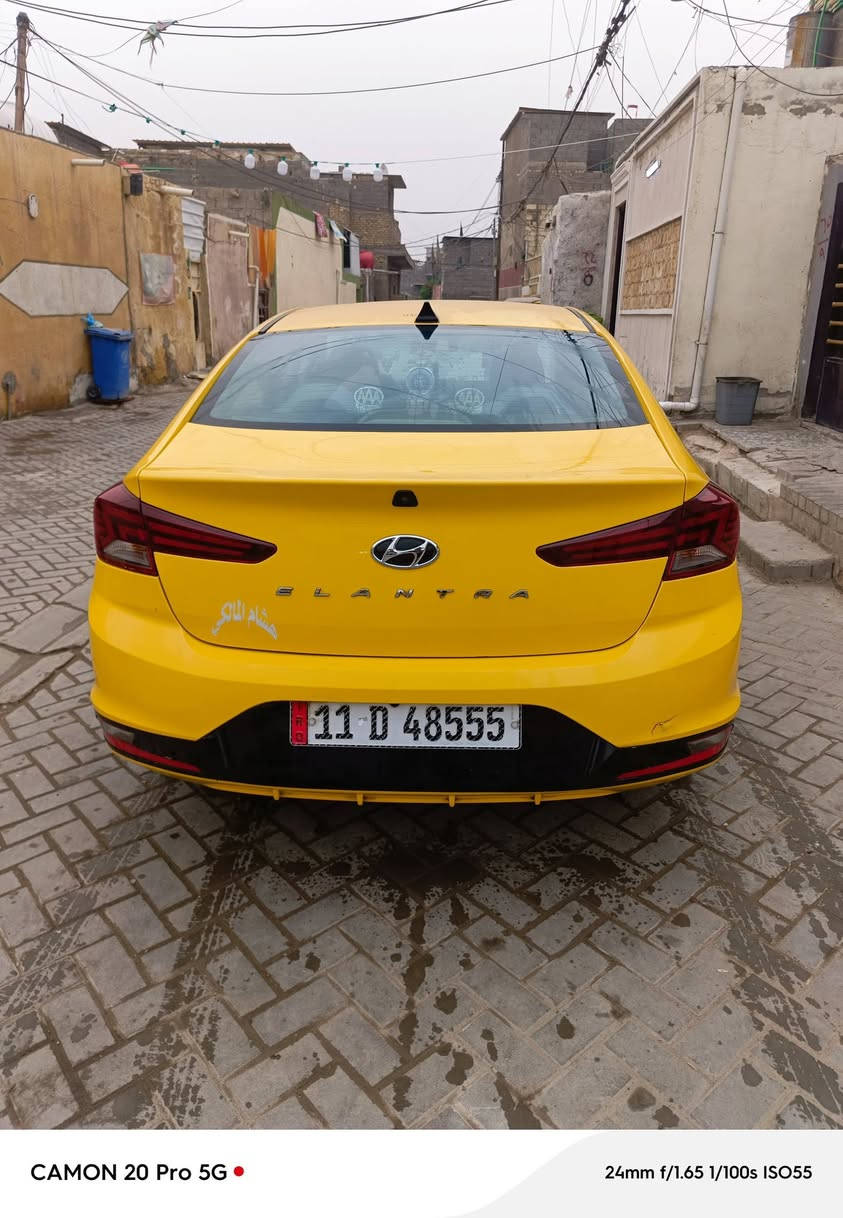 نهيونداي النترا موديل 2019 وارد امريكي صور الحادث بالمنشور مرفقهه
مكينة گير حدادية تبريد على الفحص
حجم المحرك 2000 دوش المرغوب منظومه غاز لا تبخير ولا تنقيص 
تحكم ستيرن
شاشة 
كامره دواره 
تدفئه تبريد 
لايتات زنون 
مكان السيارة بغداد جميله 
رقم بغداد  الماني بسمي تحويل ثاني يوم  مصفره هيئه وغرامات
سعرها 140  ورقة بيها مجال بسيط
أي ‏‪***********‬‏
