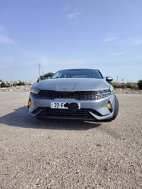 K5 2021 جاملغ وبنيد وباب كلير مواصفات LXS محرك 1600 تيربو 155 وبيها مج...