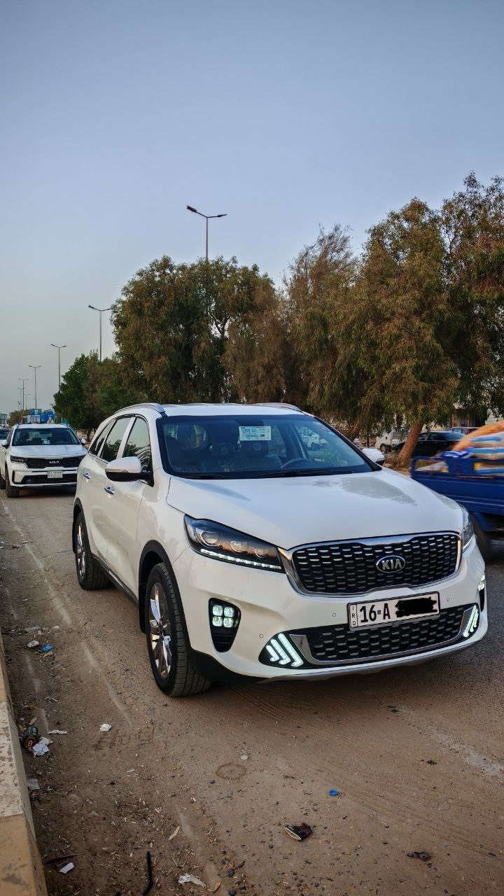 السلام عليكم سيارة سورنتو موديل 2019 خليجي سيارة مكفولة بيها بس قطعة وحده صبغ كشنات امامي كهرباء صندوق كهربائي مري شفط حساس امامي خلفي مكينه 6 سلندر مكفوله ماشيه 94 ألف حقيقي عنوان السيارة الديوانية ترهم مرواس حسب القناعة غير متواجد على الفيس فقط تلفون ***********
