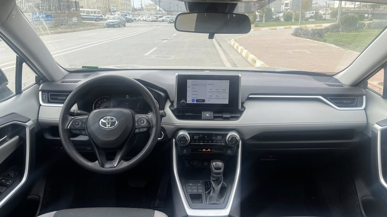 Toyota rav4 XLE awd 
2023
بدون صبخ 
بدون تبديل 
سعر ٢٢٢ ورقه 
مكان سليمانى


**إذا كنت صاحب هذا الإعلان وتريد حذفه لأي سبب، رجاءا أرسل رسالة إلى الدعم الفني**