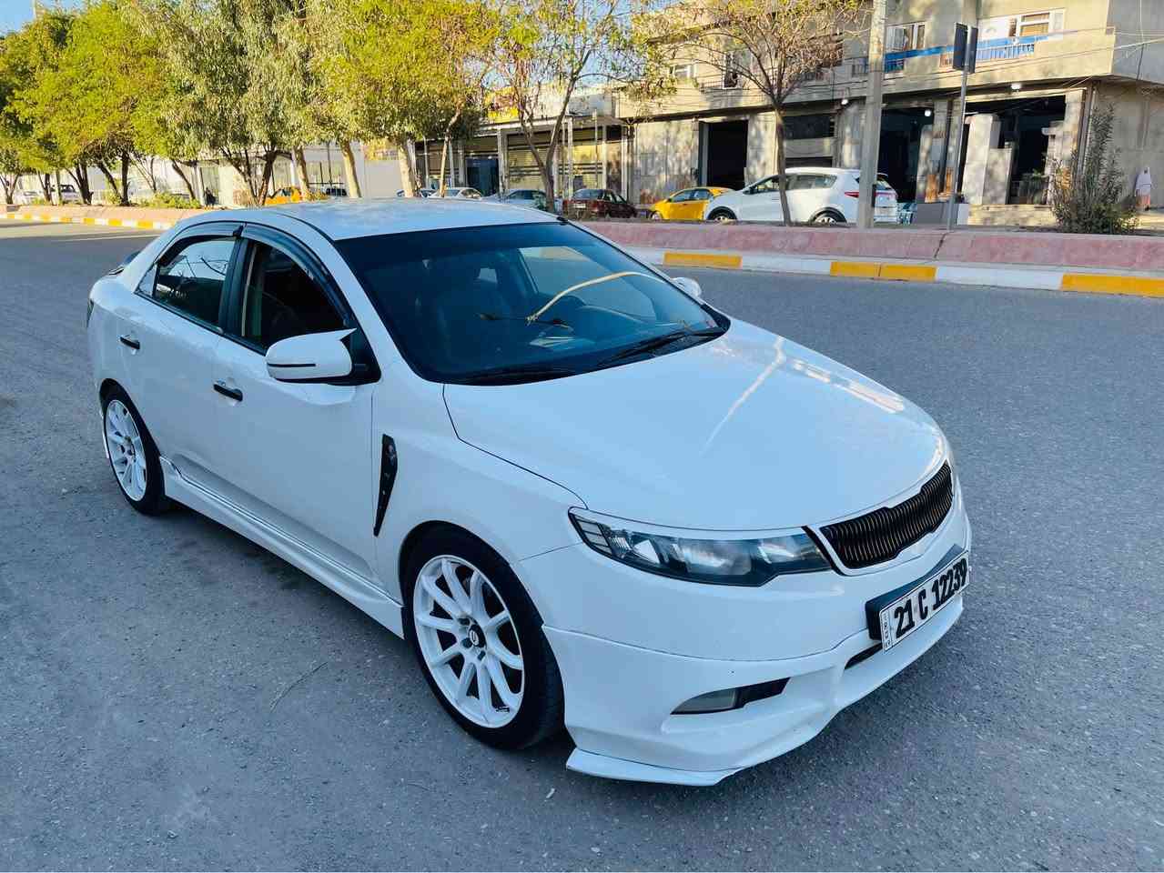 کیا سیراتو 2012 
سپورت فول 
سیارە حلوە و کاعدە بدون مصرف 
تایرات جدید صدر جدید دواخل جدید 
سیارە بیها ضرر جاملخ و بونیت صبخ و هیلال صبخ 
سیارە منضومە غاز و بنزین و کوبون بنزین موجود 
رقم و سنویە جدید شرط تحویل و وکالە 
مکان سیارە کرکوک 
السعر : خابر رقم 
*********** كركوك, العراق
