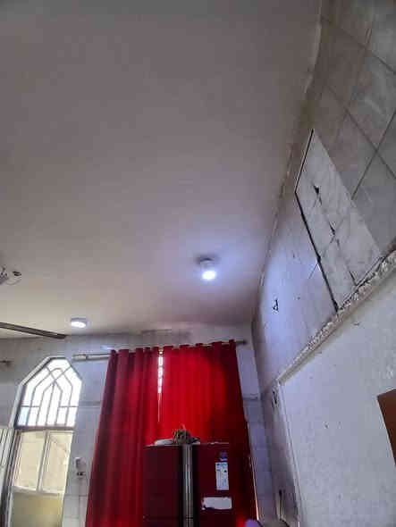 بيت في ام العصافير السعر 160 مليون مطلوب 80 مليون للمصرف العراقي يعني اللي يشتري يدفع 80 ويدفع الباقي إقصاد للمصرف العقاري بشرط استبدال الكفيل

***********
