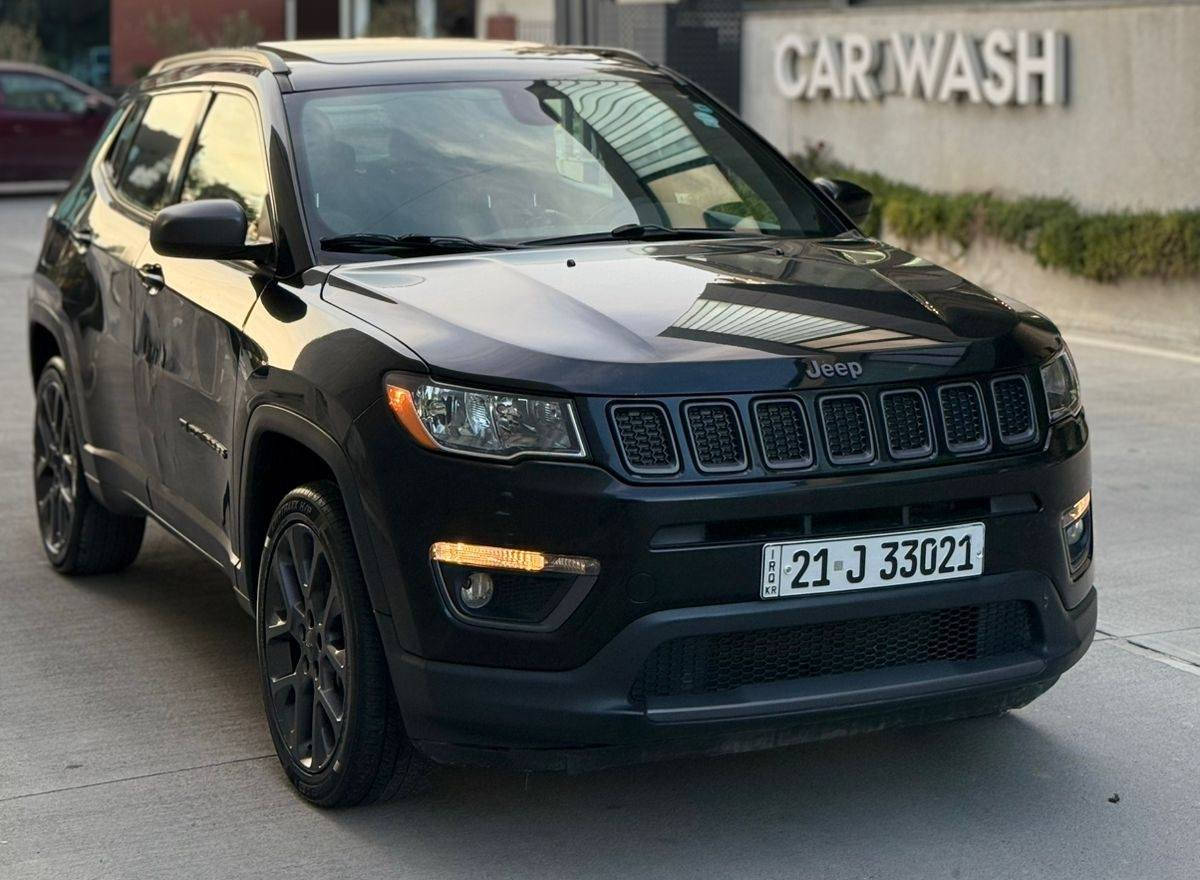 جيب كومباس Limited 80th Anniversary دفع رباعي 4×4
موديل 2021 لون أسود مع سقف أسود
نسخة فل مواصفات خاصة بذكرى 80 سنة لشركة جيب

💎 ســعــر ✅ ::  الــرد تلقائي📮

المواصفات
فتحة سقف بانوراما
مقاعد جلد
تشغيل وبصمة
أوتو هولد
رادار المسار ورادار النقطة العمياء
تبريد مركزي
بصمة الأبواب
دبل أكسل دفع رباعي
نظام صوتي Alpine
تول سقف وبلاچكتور
محرك 24 لتر بدون تيربو
شاشة كبيرة مع كاميرا
مقاعد كهرباء
عدة مواصفات أخرى

رقم الشاصي
3C4NJDEB4MT556907

ملاحظات
السيارة بدون صبغ
بدون إيرباك بدون داخل 

الكير والمحرك والأكسل بشرط
الرقم والسنوية جديدة وباسمنا

رقم صاحب السيارة
***********
