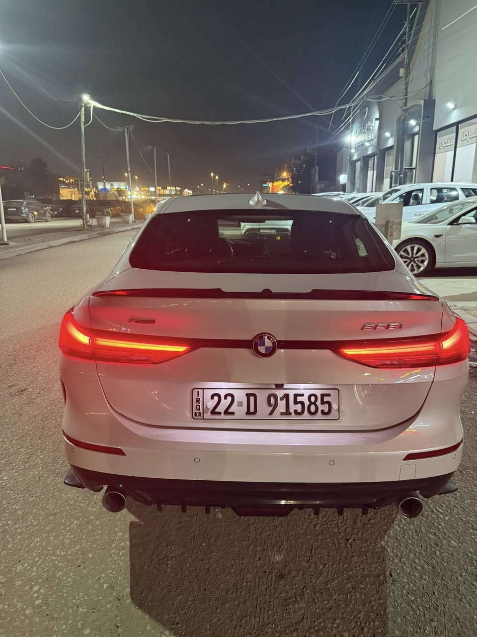 228i  xdrive موديل 2022
السلام عليكم

محرك twinpower turbo2000 
ممشى السياره 63 كم
حادثها مرفق بالمنشور 
محرك وكير مكفول من الفتح واي مشكله
صفر مسج مواصفاتها  فول معروفه الاكس درايف
رقم انكليزي اربيل سنويه لل 2029 ب اسم شركه
سعرها 210$ وبيها مجال بسيط 
مكانها بالنجف 
للتواصل ***********
