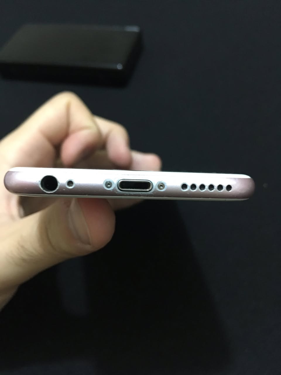 iPhone 6s للبيع

مساحة ٦٤ كيكا

البطاريه مبدله 

سبيكر الاذن خربان، والسبيكر الجوه صوته شويه ضعيف بس ينسمع

الكاميرا الاماميه خربانه، والخلفيه تشتغل بس بيهه شكم دوائر شفافه

Mute Switch خربان

ظهر الجهاز كلش يحمه اثناء الاستخدام

يجي وياه بس كڤر جلد

السعر: 35 الف

مكاني بغداد، غزالية


**إذا كنت صاحب هذا الإعلان وتريد حذفه لأي سبب، رجاءا أرسل رسالة إلى الدعم الفني**