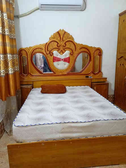 غرفت خشاب البيع كنتور (6) ابواب  طابقين نضافه فول والغرفه بل واقع حاه من التصوير المكان شطره         (.  ***********  . )
